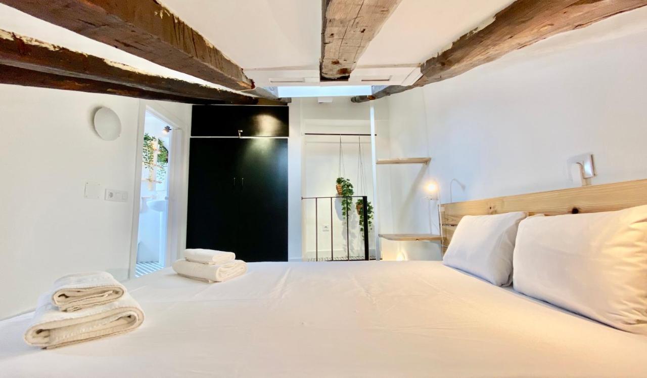 Charming Gran Via Attic Apartment Madrid Exterior foto