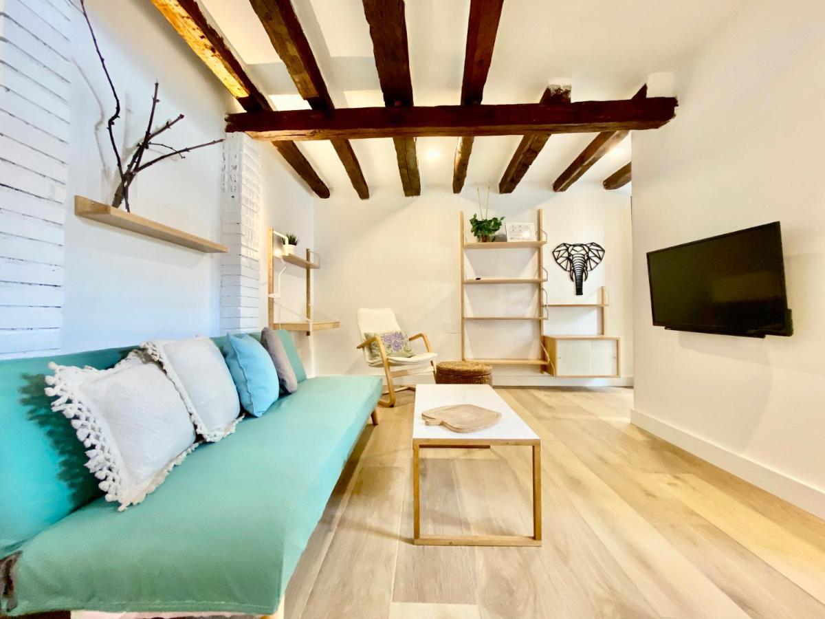 Charming Gran Via Attic Apartment Madrid Exterior foto