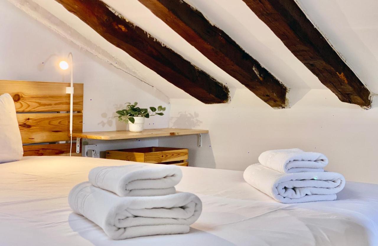 Charming Gran Via Attic Apartment Madrid Exterior foto